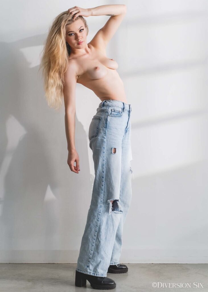 Topless pretty blonde girl